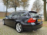 Occasion BMW 325 Sport Line 218 PK (160 kW) 2006 Zwart (metallic) Stationwagen