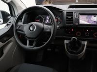 tweedehands VW Transporter 2.0 TDI 150pk L2 | Trekhaak 2500kg | Navigatie | Cruise control | Voorruitverwarming