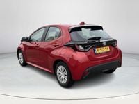 Occasion Toyota Yaris Hybrid Active 116 PK (85 kW) 2022 Rood Hatchback