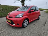 Occasion Toyota Aygo 68 PK (50 kW) 2013 Rood Hatchback