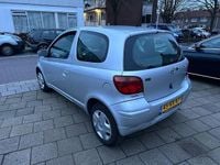 Occasion Toyota Yaris 87 PK (63 kW) 2005 Grijs (metallic) Hatchback