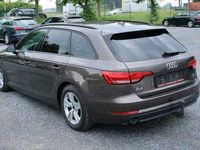 tweedehands Audi A4 2.0 TDi NAVI TREKHAAK XENON LEDER CRUISE PDC V+A