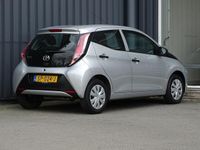 tweedehands Toyota Aygo 1.0 VVT-i x-fun 5-Deurs Airco Bluetooth