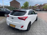 tweedehands Hyundai i30 1.6 GDI i-Motion Plus, achteruitrijcamera, Navi, LMV