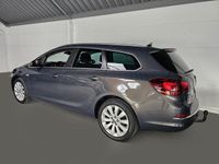 tweedehands Opel Astra Sports Tourer 1.4 Turbo Navi Climate PDC LMvelgen