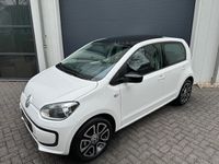 tweedehands VW up! UP! 1.0 HighBlueMotion 75 Pk Panoramadak/Airco/Navigatie/Bluetooth/16 Inch/Elektrische Ramen/5-Deurs/Apk 03-2025