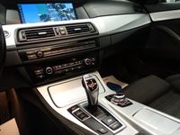 tweedehands BMW 520 5-SERIE Touring D High Exe M-Sport Aut8- Panodak, Navi Pro, Sport interieur, Xenon