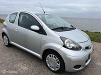 Occasion Toyota Aygo 68 PK (50 kW) 2010 Grijs Hatchback