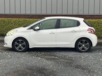 Occasion Peugeot 208 Allure 95 PK (69 kW) 2012 Wit Hatchback