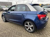 tweedehands Audi A1 Sportback 1.4 TFSI Ambition Pro Line 5 drs in automaat met parkeersensoren en navigatie en bluetooth telefoon / media