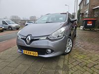 Occasion Renault Clio GrandTour Expression 90 PK (66 kW) 2013 Grijs (metallic) Stationwagen