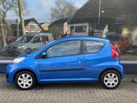 tweedehands Peugeot 107 1.0-12V XS 68 PK | 1e Eigenaars Auto met slechts 64.700 KM! | Zeer Zuinige Auto | Radio | Toerenteller | Elektrisch Pakket | Centrale Deurvergrendeling | Stuurbekrachtiging | Nieuw Geleverde Auto | IsoFix | Sportief |