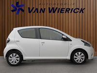 Occasion Toyota Aygo 68 PK (50 kW) 2013 Wit Hatchback
