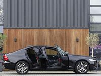 Occasion Volvo S60 R-Design 392 PK (288 kW) 2019 Zwart (metallic) Sedan