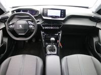 tweedehands Peugeot 2008 1.2 100PK Allure Pack | 3D Navigatie | Virtueel Dashboard | Camera | Trekhaak | Leder/Stof | 17" Lichtmetalen velgen | Donker gl