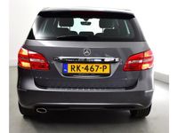 tweedehands Mercedes B180 Ambition Stoelverwarming, Airco, Achteruitrijcamera, Bluetooth telefoon, Parkeer sensoren voor en achter Spiegels automatisch inklapbaar, Getind glas.