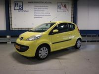 Occasion Peugeot 107 68 PK (50 kW) 2006 Geel Hatchback