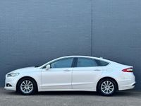 Occasion Ford Mondeo Titanium 120 PK (88 kW) 2015 Wit, metallic lak Hatchback