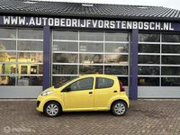 Occasion Peugeot 107 Active 68 PK (50 kW) 2013 Geel Hatchback