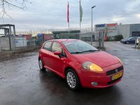 Occasion Fiat Punto 78 PK (57 kW) 2010 Rood Hatchback