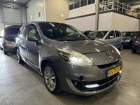 tweedehands Renault Grand Scénic III 2.0 Privilege 7p. Lees Tekst