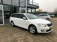 tweedehands Skoda Octavia Combi 1.6 TDI Greenline Businessline navigatie climate controle cruise controle lm-velgen pdc elec-pakket dealeronde