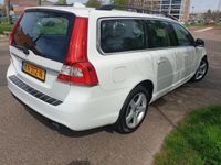 tweedehands Volvo V70 2.4 D5 AWD Kinetic/Airco/Apk april 2025/ 1e eig.