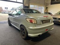 tweedehands Peugeot 206 CC 1.6-16V Lage KM-Stand!! Centrale deurvergrendeling Elektrisch bedienbare kap Elektrische ramen voor