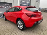 Occasion Opel Astra GTC Design Edition 120 PK (88 kW) 2014 Rood Coupé