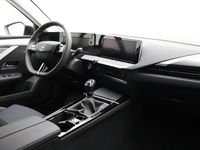 tweedehands Opel Astra 1.2 Business Edition 110 PK | Navigatie | Trekhaak afneembaar | | Climate control | Camera | Voorraad snel rijden