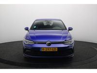 Occasion VW Golf VIII R-line 131 PK (96 kW) 2022 Blauw (metallic) Hatchback