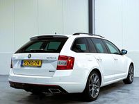 Occasion Skoda Octavia RS 221 PK (162 kW) 2015 Wit Stationwagen