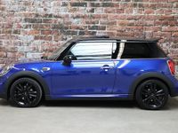 Occasion Mini Cooper Business 2018 Blauw (metallic) Hatchback