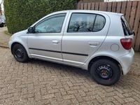 Occasion Toyota Yaris Luna 86 PK (63 kW) 2001 Zilver Hatchback