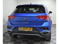 tweedehands VW T-Roc 1.5 TSI Style Business Automaat / Vitual / Adap.CC / Navi. / Camera / Apple Carplay / NL auto