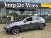 Occasion BMW 118 Executive 140 PK (102 kW) 2020 Grijs, metallic lak Hatchback