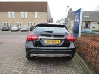 tweedehands Mercedes GLA180 Business Solution AMG-Line (Navi,Cruise,Camera,PDC,Elektrische achterklep,Stoelverwarming)