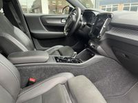 tweedehands Volvo XC40 2.0 T4 R-Design 191PK Autmaat / Navigatie / Adap-c