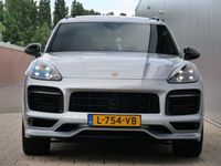 tweedehands Porsche Cayenne 3.0 E-Hybrid 462pk AUTOMAAT Achteras besturing / Trekhaak / Leder / Sport chrono