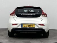 Occasion Volvo V40 123 PK (90 kW) 2016 Wit Hatchback