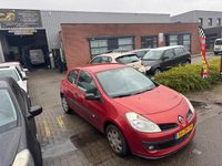 Occasion Renault Clio II 75 PK (55 kW) 2008 Rood Hatchback