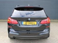 tweedehands BMW 225 2-SERIE Active Tourer xe M-Sport Panoramdak Head-Up Leder Full-Led