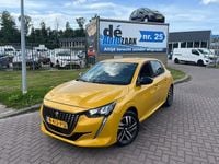 Occasion Peugeot 208 Allure 101 PK (74 kW) 2021 Geel Hatchback