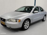 Occasion Volvo S60 Momentum 140 PK (102 kW) 2005 Grijs Sedan