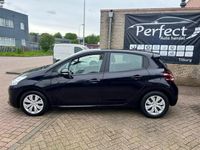 tweedehands Peugeot 208 AUTOMAAT 1.2 PureTech Blue Lease