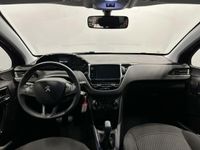 tweedehands Peugeot 208 1.2 PureTech Blue Lease Executive