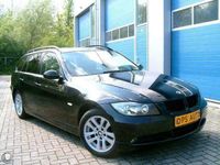 tweedehands BMW 318 3-SERIE Touring - d Executive VOL LEER DVD SPELER GRATIS NIEUWE APK BIJ LEVERING