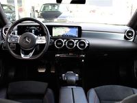 tweedehands Mercedes A200 AMG-Line Automaat | NIGHT | CAMERA | LED | INPARKEERSYSTEEM |