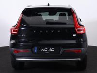 tweedehands Volvo XC40 T4 Recharge Inscription Expression - IntelliSafe Assist & Surround - Parkeercamera achter - Verwarmde voorstoelen, stuur & achterbank - Parkeersensoren voor & achter - Drive-Mode Settings - Extra getint glas - Elektr. inklapbare trekhaak - 18'