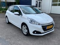 tweedehands Peugeot 208 1.2 PureTech Signature